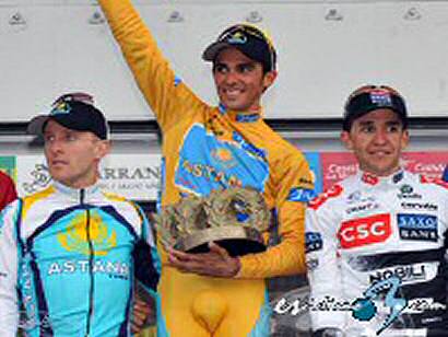 Vuelta a España: Contador ejerce su reinado en las calles de Madrid, donde Breschel fue el más rápido