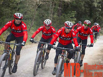 Polar Team se concentró en Montseny para afrontar la Andalucía Bike Race