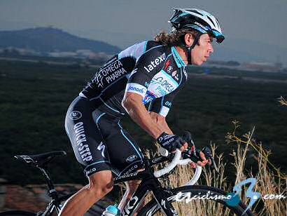 Tour de Omn: Rigoberto Urn: "Da confianza ser tercero en una carrera de tanto nivel"