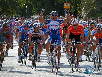 Robbie McEwen se impone en el Trofeo Palma, primera prueba de la Challenge de Mallorca