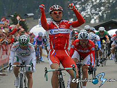 Robert Hunter atrapa el triunfo en una tercera etapa del Giro del Trentino (Clasif.)