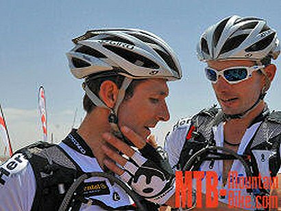 Titan Desert: Roberto Heras se impone en la primera etapa enfundándose el maillot de líder