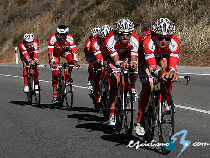 Sergey Firsanov lidera el equipo Rusvelo en la 61 Vuelta a Andalucía