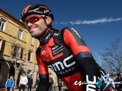 Vuelta al País Vasco: Samuel Sánchez trasladado a un hospital por las lesiones sufridas en la caída