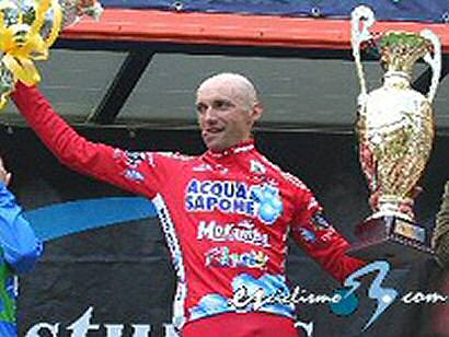 Vuelta a Asturias: Stefano Garzelli gana la tercera etapa en Avils y Vicioso sigue lder