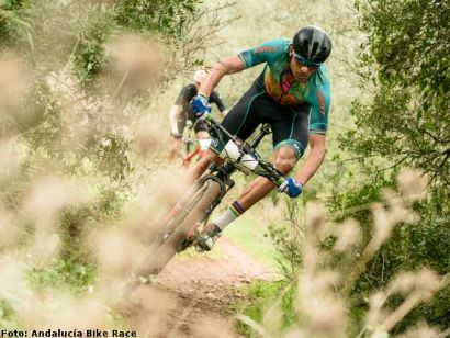 Andalucía Bike Race comienza con 750 bikers y Tiago Ferreira como favorito