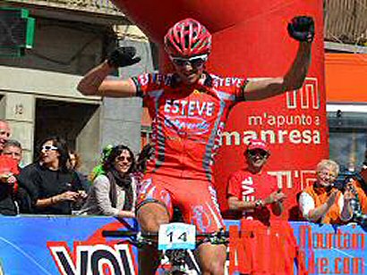 Tiago Oliveira gana la primera etapa de la VolCAT Ara Lleida BCN+