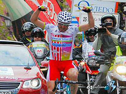 Vuelta a Asturias: Tino Zaballa: "Creo que tengo piernas y cabeza para estar en otro ciclismo"