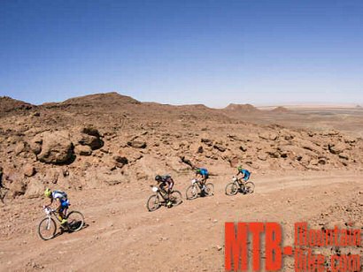 La Titan Desert vuelve a sus orígenes con desierto, dunas y aventura en 2017