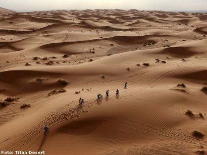 La Titan Desert Marruecos lleva con Aural el sonido de la vida al desierto