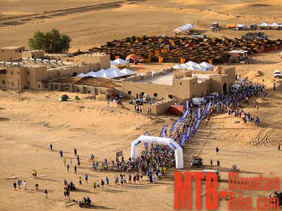 Cofidis, con el tándem paralímpico de Ignacio Ávila y Joan Font en la Titan Desert