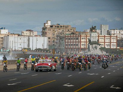 Titan Tropic Cuba: Jordi Rigueiro pedalea contra las inmunodeficiencias primarias