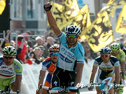 Tom Boonen se impone en la Gante-Wevelgem, donde Freire es cuarto