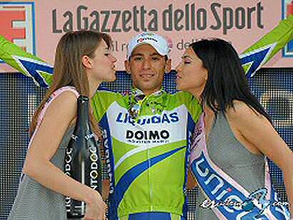 Giro de Italia: Nibali gana la decimocuarta etapa y Arroyo se hace con la `maglia rosa´