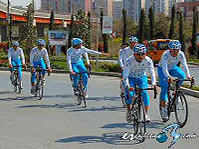 Vuelta a Turquía: El Xacobeo Galicia se entrena ya en carreteras turcas
