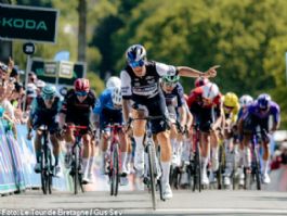 Alessio Magagnotti repite en Concoret, recupera el liderato y firma su doblete en el Tour de Breta�a