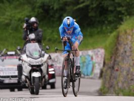 Anna van der Breggen arrasa en la crono y asalta la maglia rosa del Giro de Italia Femenino
