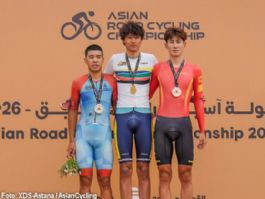 Yevgeniy Fedorov logra su quinto t�tulo asi�tico consecutivo contrarreloj y lidera el triplete del XDS-Astana