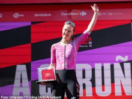 La Vuelta Femenina: C�drine Kerbaol: "Es una locura, hemos pasado de estar muy mal a la cima"