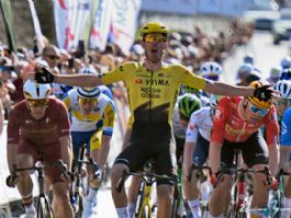 Christophe Laporte se impone en Pizarra y es el primer líder de la Vuelta a Andalucía Christophe Laporte se impone en Pizarra y es el primer líder de la Vuelta a Andalucía