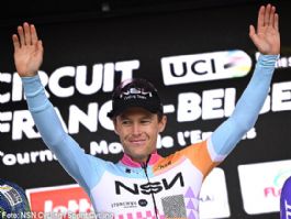 Corbin Strong gana el Circuito Franco-Belga con un largo sprint en Mont-de-l'Enclus Corbin Strong gana el Circuito Franco-Belga con un largo sprint en Mont-de-l'Enclus