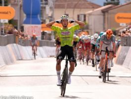 Giro de los Abruzos: Filippo D'Aiuto sorprende a los velocistas en la 3� etapa, Fancellu sigue l�der