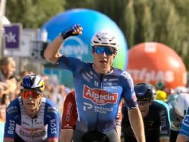 Jasper Philipsen gana en Ardooie la 2ª etapa y asalta el liderato del Renewi Tour Jasper Philipsen gana en Ardooie la 2ª etapa y asalta el liderato del Renewi Tour