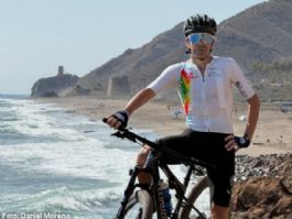 Titan Desert Almería: José Almagro y el deporte como aliado para superar el cáncer Titan Desert Almería: José Almagro y el deporte como aliado para superar el cáncer