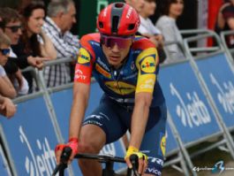 Juan Ayuso, con problemas físicos, abandona la Itzulia en la 4ª etapa Juan Ayuso, con problemas físicos, abandona la Itzulia en la 4ª etapa