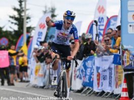 Lorenzo Finn gana la 2ª etapa y se viste de líder en el Sibiu Tour Lorenzo Finn gana la 2ª etapa y se viste de líder en el Sibiu Tour