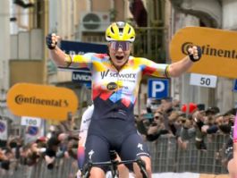 Lotte Kopecky gana la Mil�n-San Remo Femenina tras imponerse en un reducido esprint