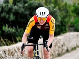 Martina Alzini gana al sprint en Mourenx y se viste de líder en el Tour Femenino de los Pirineos Martina Alzini gana al sprint en Mourenx y se viste de líder en el Tour Femenino de los Pirineos