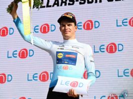 Mathias Vacek impone su ley en los abanicos y repite victoria en la 2� etapa del ZLM Tour