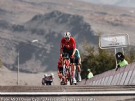 Mauro Schmid gana en Eastern Mountain y se viste de l�der del Tour de Om�n