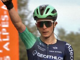 Paul Lapeira se adjudica el Tour de los Alpes Mar�timos tras un final vibrante en Biot