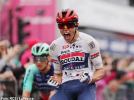 Giro de Italia: Paul Magnier: "Un final muy agitado despu�s de un d�a bastante tranquilo"