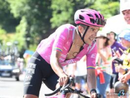 Richard Carapaz, premio a la combatividad en la 10� etapa del Tour de Francia