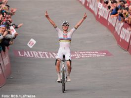 Pogacar parte como favorito en la Strade Bianche ante Van Aert, Pidcock y Seixas [Previa]