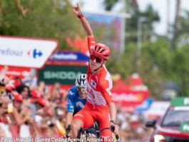 Tadej Pogacar bate a Enric Mas en Castell� y refuerza su liderato en la Vuelta a Espa�a