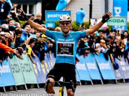 Vuelta a Dinamarca: Wout van Aert gana también la tercera etapa y afianza el liderato Vuelta a Dinamarca: Wout van Aert gana también la tercera etapa y afianza el liderato