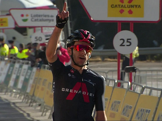 Volta a Catalunya: Adam Yates, nuevo líder tras ganar en Vallter 2000 Volta a Catalunya: Adam Yates, nuevo líder tras ganar en Vallter 2000