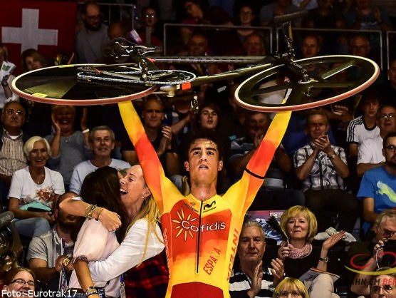 Albert Torres gana a lo grande el Campeonato de Europa de omnium