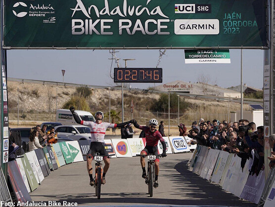 Michal Paluta y Pawel Bernas, primeros lderes de la Andaluca Bike Race