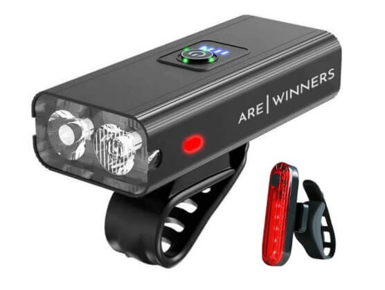 Foco Are Winners 1200 y Luz Trasera Inteligente, xito de ventas en Decathlon