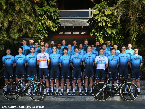 Presentado en Benidorm el Astana-Premier Tech para la nueva temporada