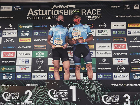 Miguel Muoz y Agnieta Francke se llevan la MMR Asturias Bike Race 2021