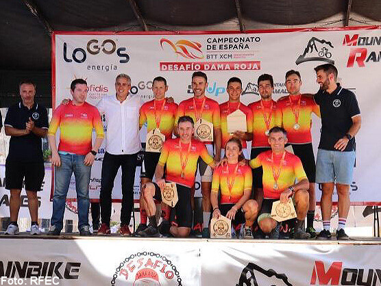 Sergio Mantecn y Mara Daz se proclaman campeones de Espaa de XC Maratn