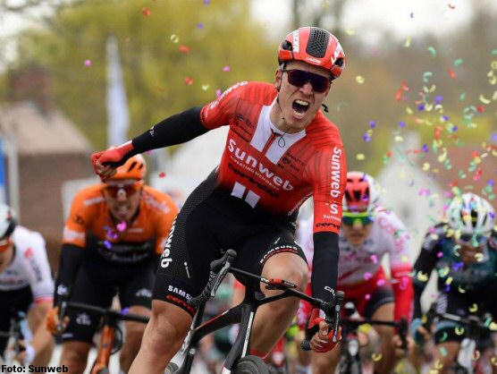 Cees Bol se lleva al sprint una accidentada Nokere Koerse