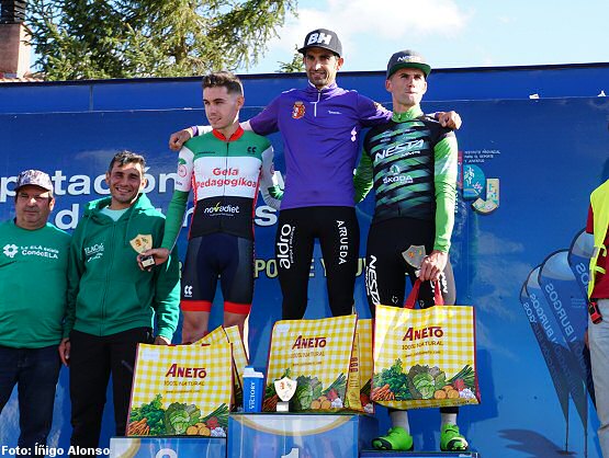 Ismael Esteban y Luca Gonzlez vuelan en el ciclocross de Fresno de Rodilla