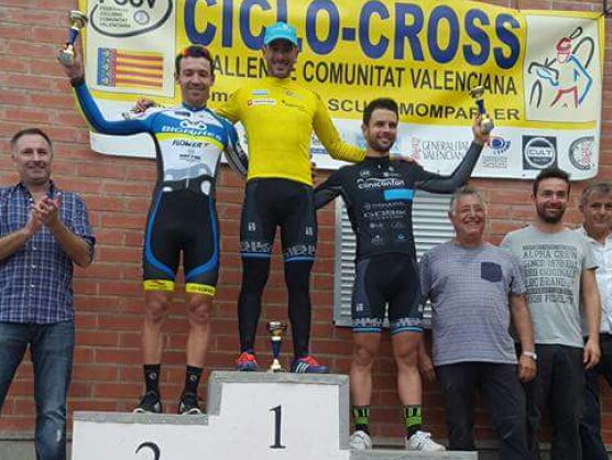Felipe Orts y Sofía Rodríguez se imponen en el II Ciclocros Ciutat de l’Ènova Felipe Orts y Sofía Rodríguez se imponen en el II Ciclocros Ciutat de l’Ènova